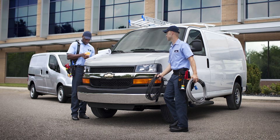 Chevrolet Express 2019, camioneta van incluye 2 bolsas de aire para conductor y pasajero, 2 bolsas de aire tipo cortina, y 2 laterales