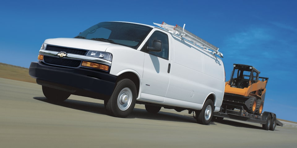 Chevrolet Express 2019 camioneta van con capcidad de arrastre de hasta 3266 kilogramos en la versión Cargo y 4264 kilogramos en la versión Passenger